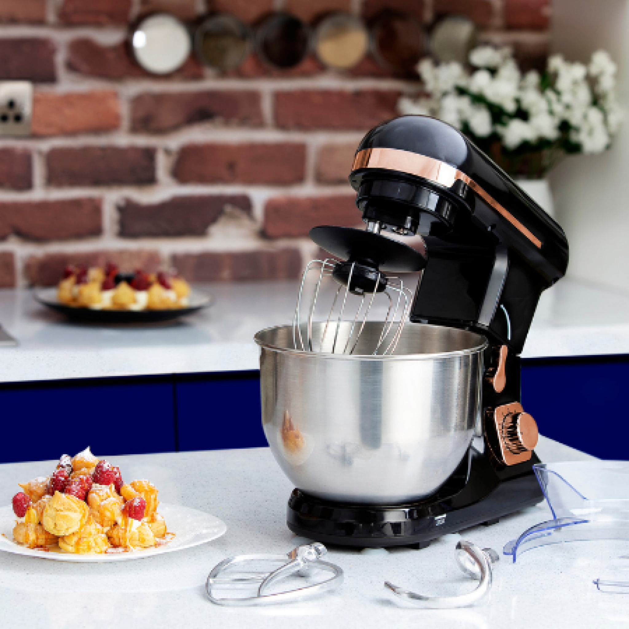 tower 2.5 l hand and stand mixer